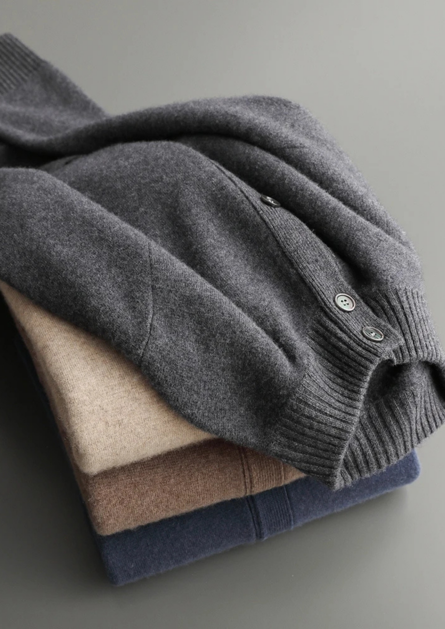 CASHMERE BUTTON CARDIGAN