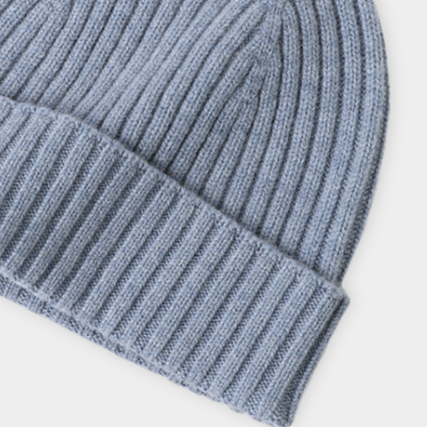 CASHMERE WINTERTIME ESSENTIALS