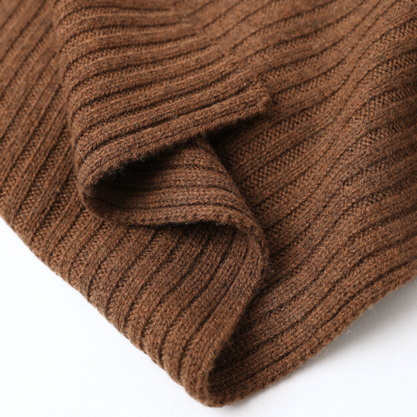 CASHMERE WINTERTIME ESSENTIALS
